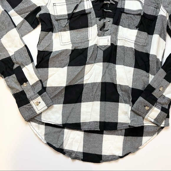 SO checkered plaid long sleeve blouse black white lace up v neck top Size small - Picture 5 of 8